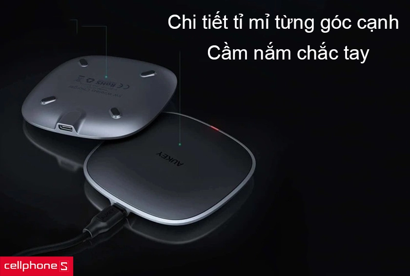 Kích thước nhỏ gọn 8.7x8.7x1.2 cm, chi tiết hoàn thiện tỉ mỉ