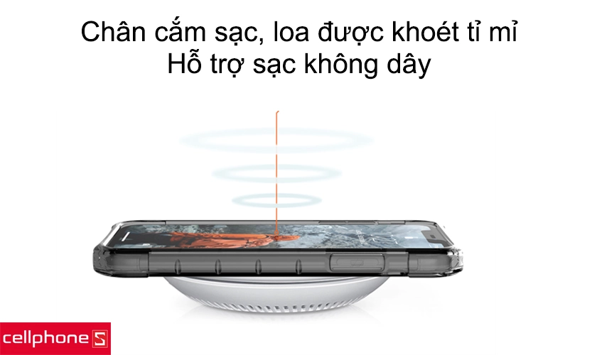 Chân cắm sạc, loa được khoét tỉ mỉ, hỗ trợ sạc không dây