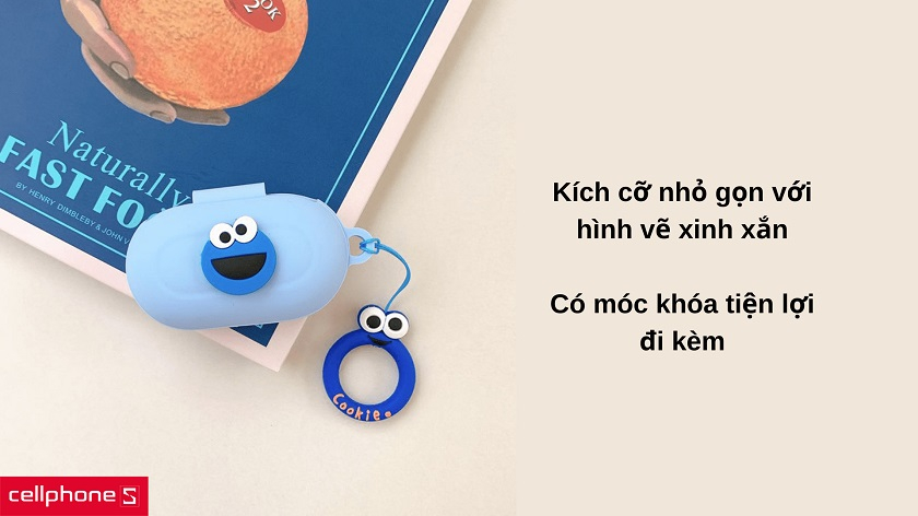 Thiết kế nhỏ gọn với hình vẽ xinh xắn, đi kèm móc khóa tiện lợi