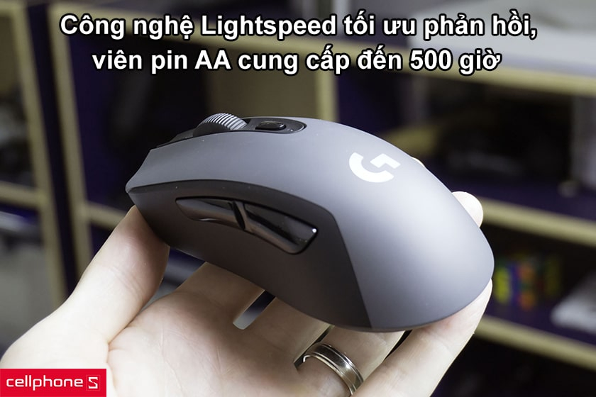 Công nghệ Lightspeed tối ưu phản hồi, viên pin AA cung cấp đến 500 giờ