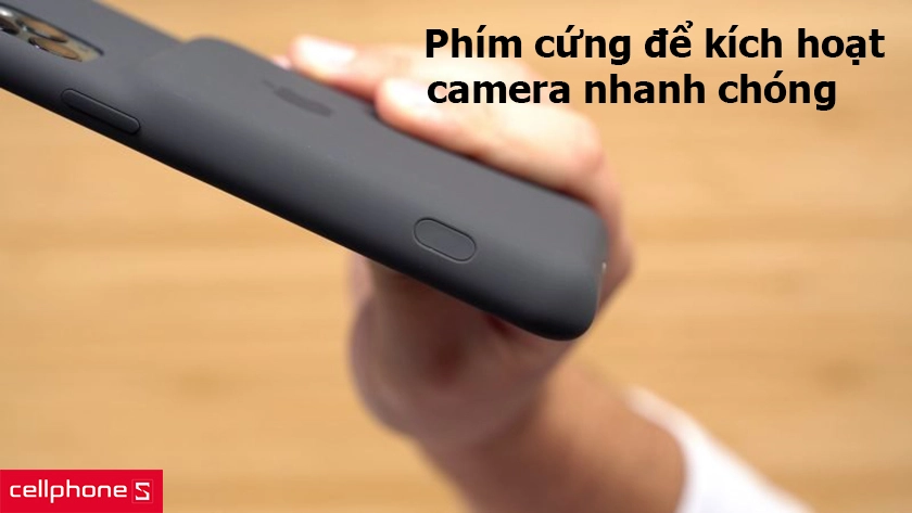 Các vị trí camera, gạt rung được cắt gọt chính xác cùng khả năng hỗ trợ sạc không dây