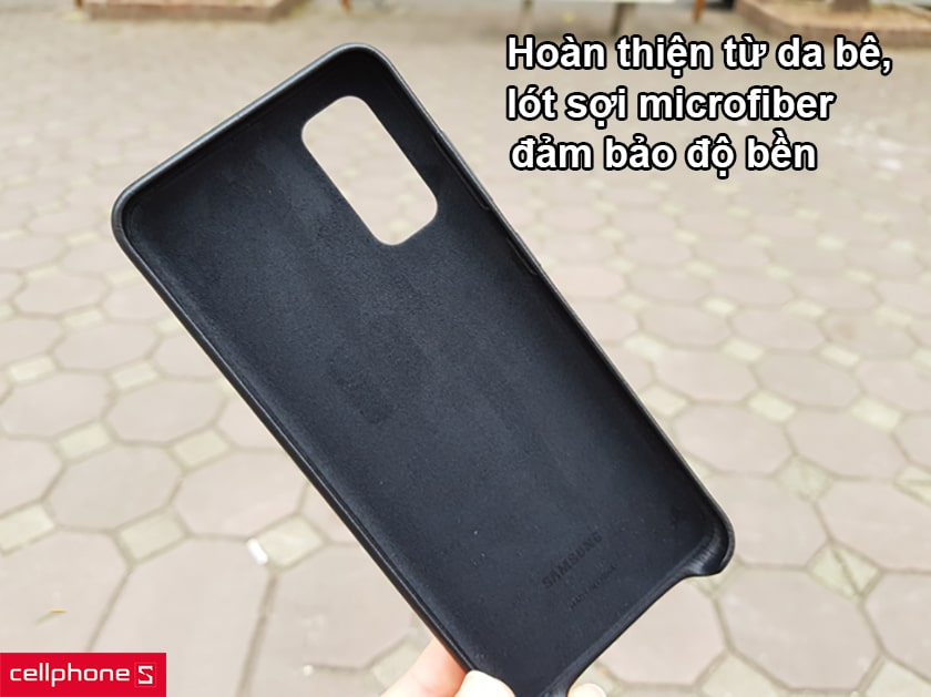 Hoàn thiện từ da bê, lót sợi microfiber đảm bảo độ bền