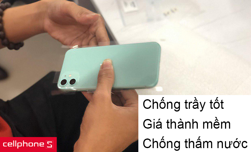 Sử dụng miếng dán PPF Full viền 360 giúp bảo vệ toàn diện, hạn chế trầy trước tốt cho iPhone 11