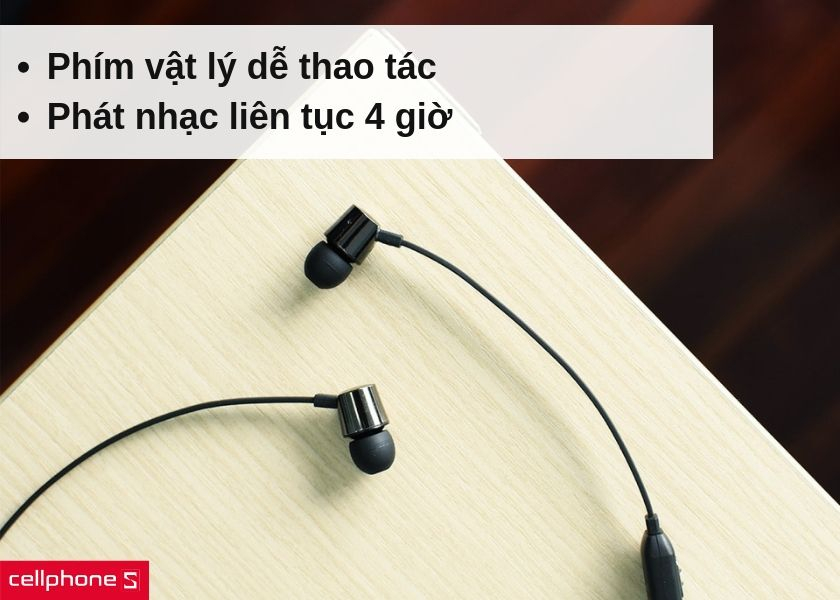 Hệ thống phím vật lý dễ điều khiển, viên pin cho thời gian sử dụng đến 4 tiếng