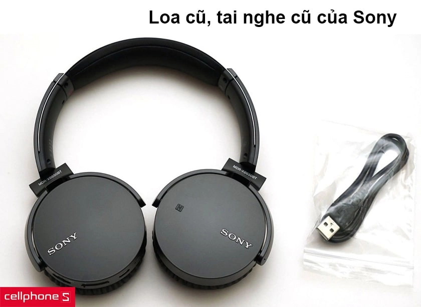 Loa cũ, tai nghe cũ của Sony