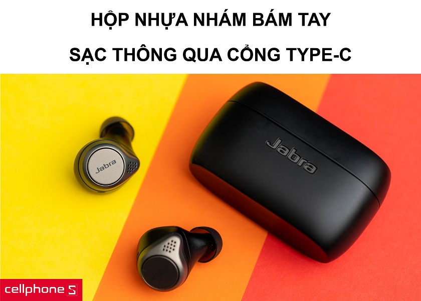 Thiết kế hộp sạc nhựa nhám cùng cổng sạc chuẩn USB Type-C hiện đại
