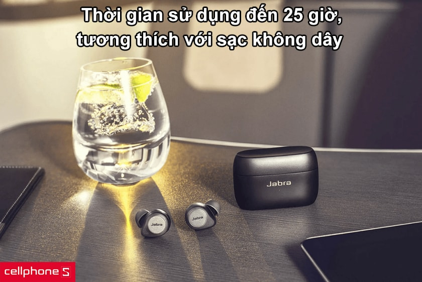 Thời gian sử dụng đến 25 giờ, tương thích với sạc không dây