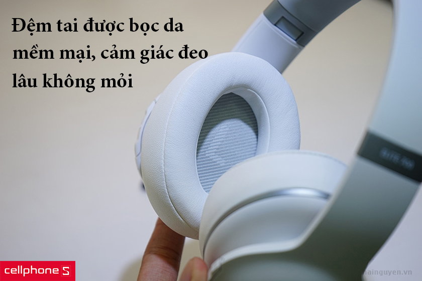 phần đệm tai được hoàn thiện bằng chất liệu da dày dặn