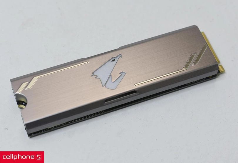 Ổ cứng SSD Gigabyte AORUS RGB 512GB PCIe NVMe Gen 3 x4 (GP-ASM2NE2512GTTDR)