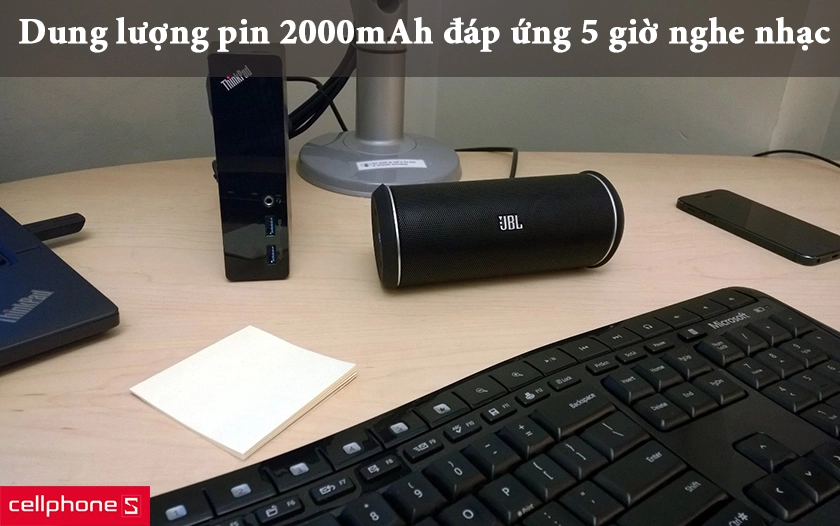 JBL Flip 2 có dung lượng pin đến 2000 mAh