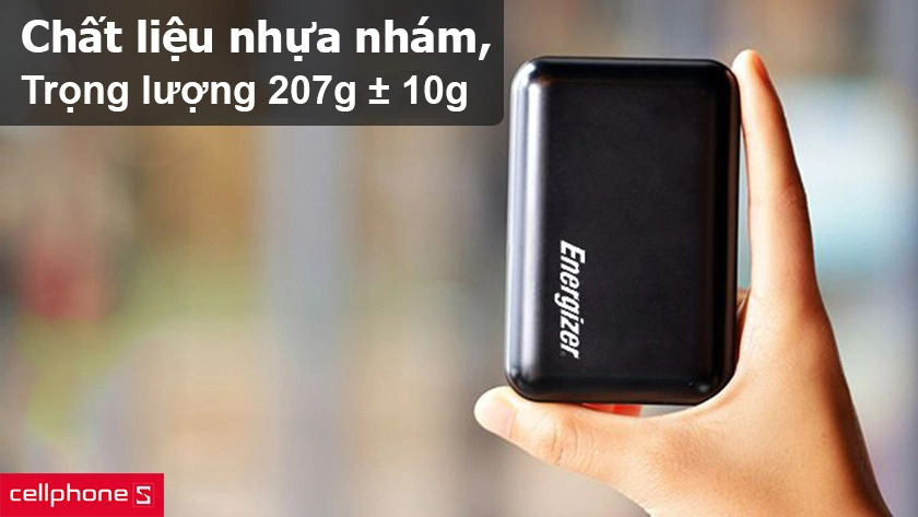 Hoàn thiện từ nhựa nhám, trọng lượng chỉ 61g