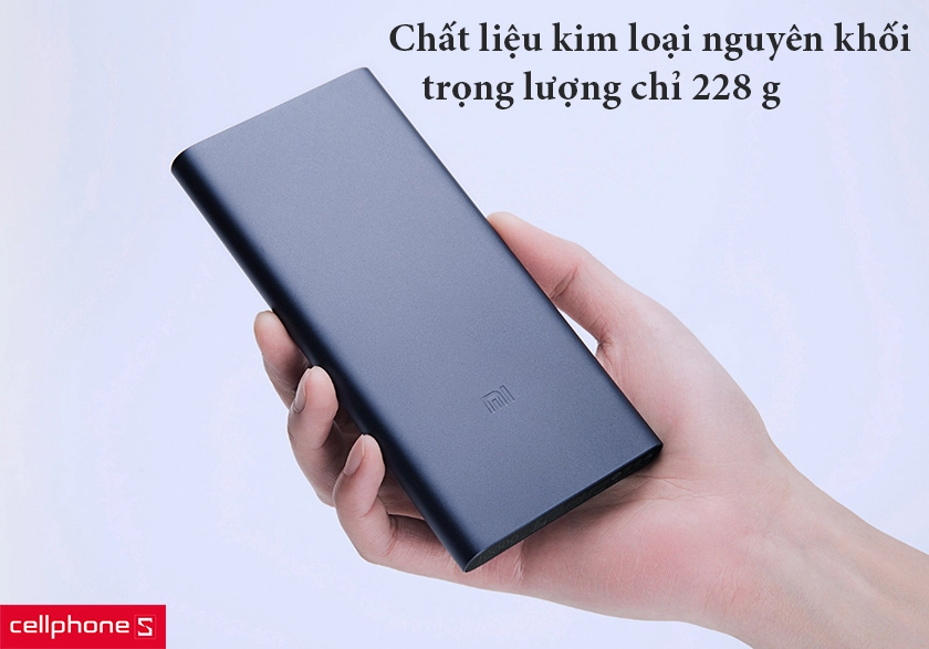 Chất liệu kim loại nguyên khối, trọng lượng chỉ 228 g dễ dàng mang đi