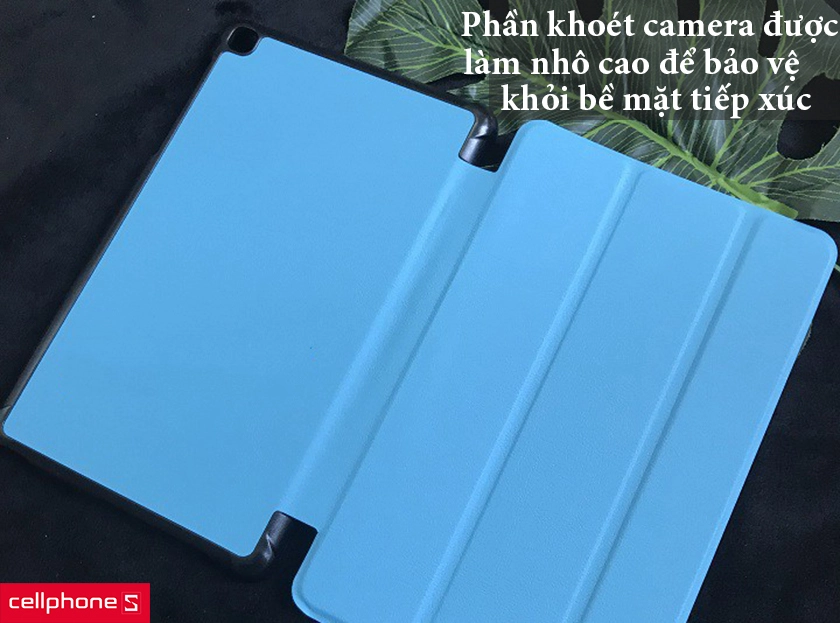 Phần camera cũng được chắt chiu, bảo vệ bằng cách khoét một lỗ camera và làm nhô cao
