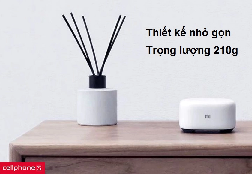 Thiết kế nhỏ gọn, khối lượng nhẹ 210g cùng màu sang trọng, tinh tế