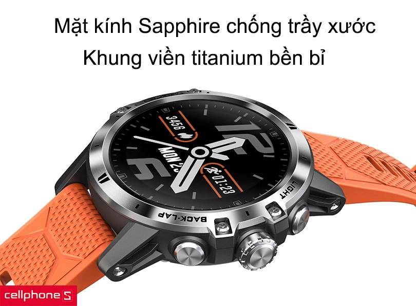 Sử dụng các vật liệu cao cấp titanium, kính sapphire