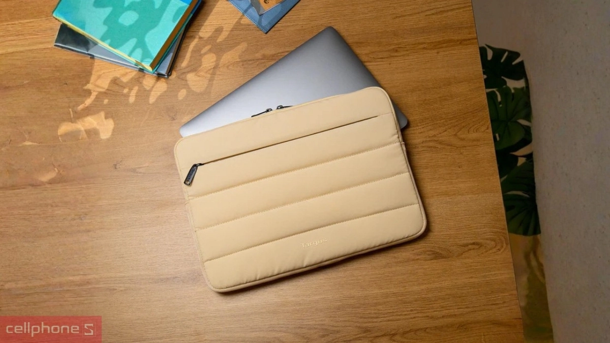 Lớp lót túi chống sốc Targus Puffer 14 inch