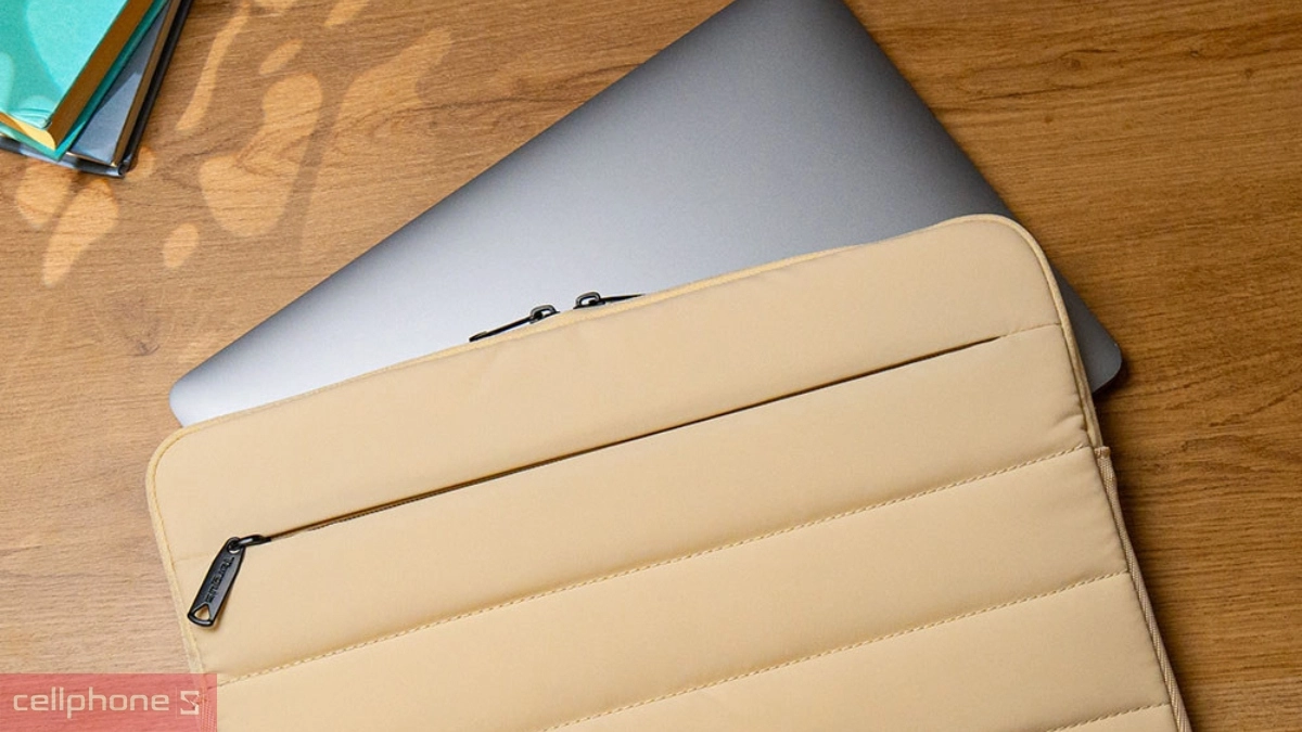 Khóa kéo túi chống sốc Targus Puffer 16 inch