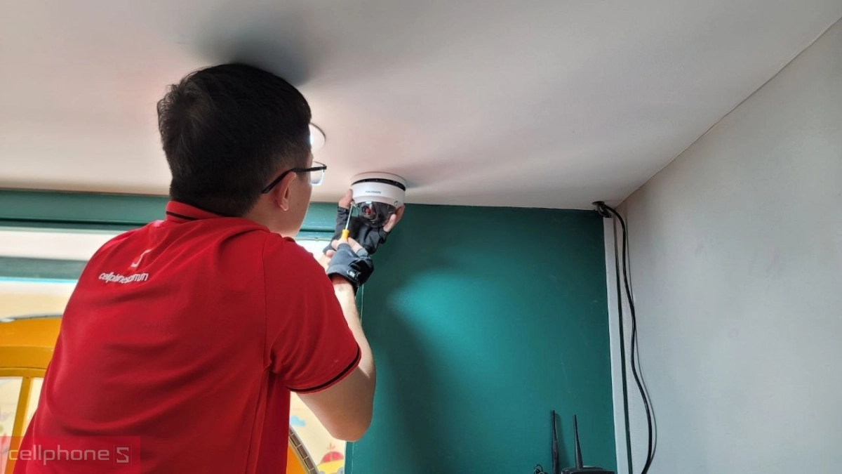 Dịch vụ lắp camera tại Củ Chi tận nơi, hỗ trợ nhanh chóng của CellphoneS