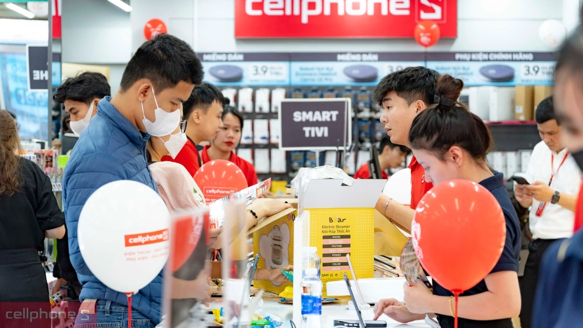 Hệ thống cửa hàng thuận tiện cho trải nghiệm và bảo hành