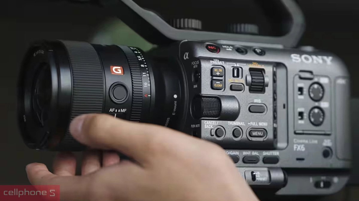 Khoảng cách chụp trên Lens máy ảnh Sony FE 70-200mm F4 Macro G OSS