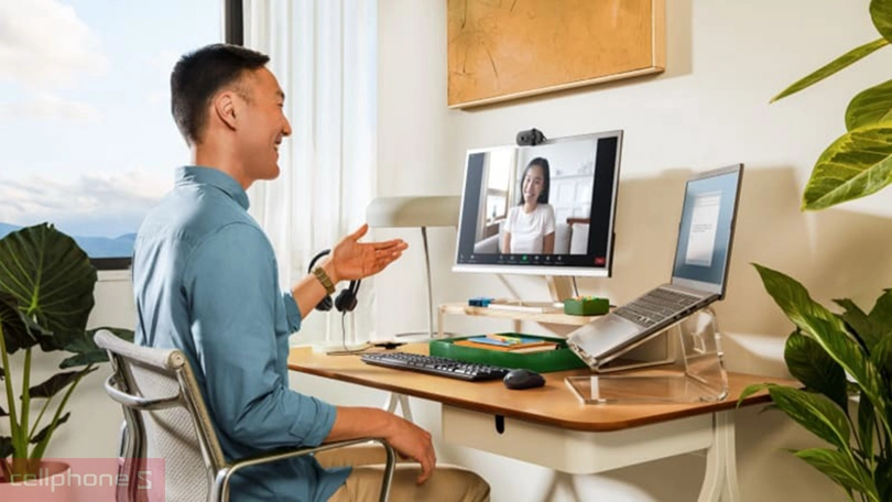 Webcam tích hợp Micro Logitech Brio 100 FHD