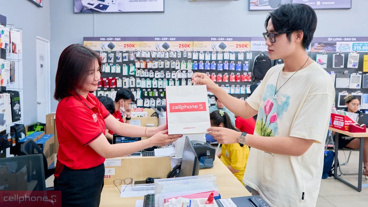 Mua camera mini Wifi chính hãng, giá rẻ tại CellphoneS