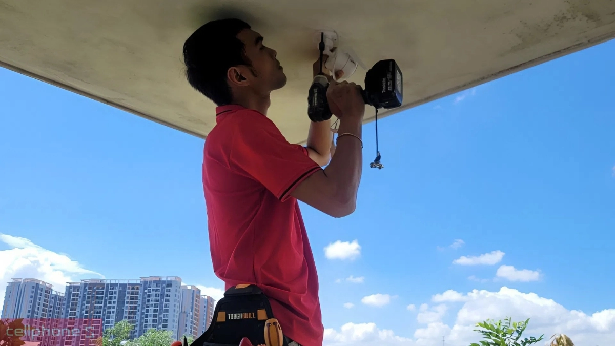 ellphoneS cung cấp lắp đặt gọn gàng, chuyên nghiệp