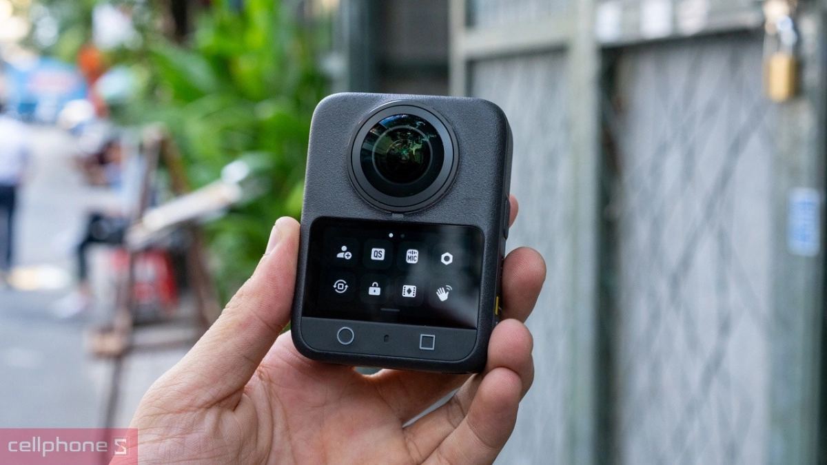 Các tính năng thông minh và tiện ích DJI Osmo 360