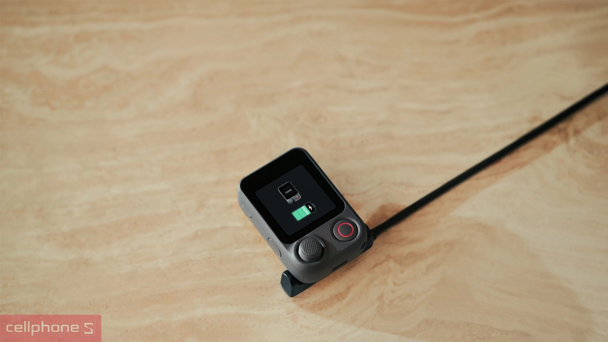 Công nghệ sạc siêu tốc của DJI Osmo Pocket 4 Pro Advanced Combo