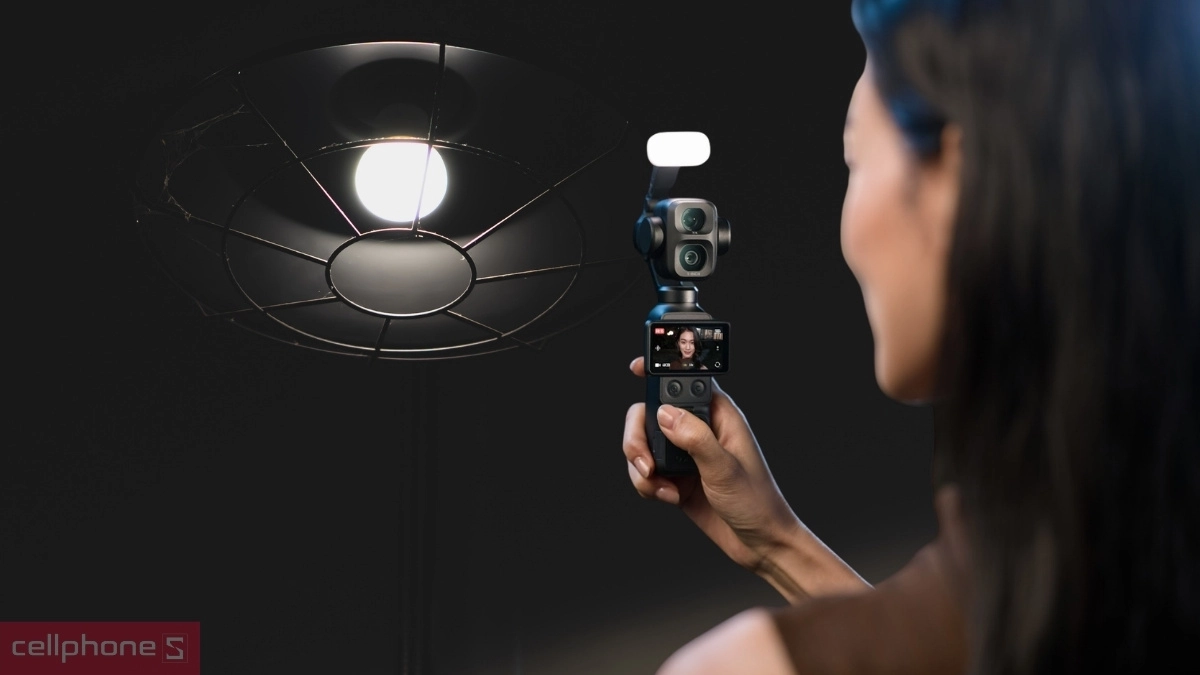 Hiệu suất quay thiếu sáng của DJI Osmo Pocket 4 Pro Standard Combo
