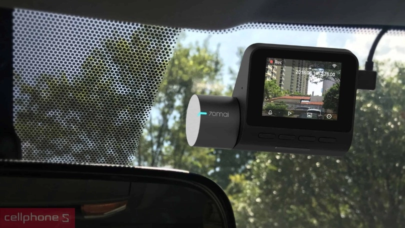 Camre dashcam có thể giám sát hành trình từ xa