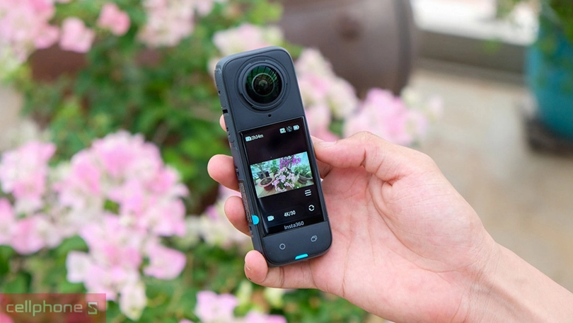 Pin insta360 X4 lên đến 135 phút