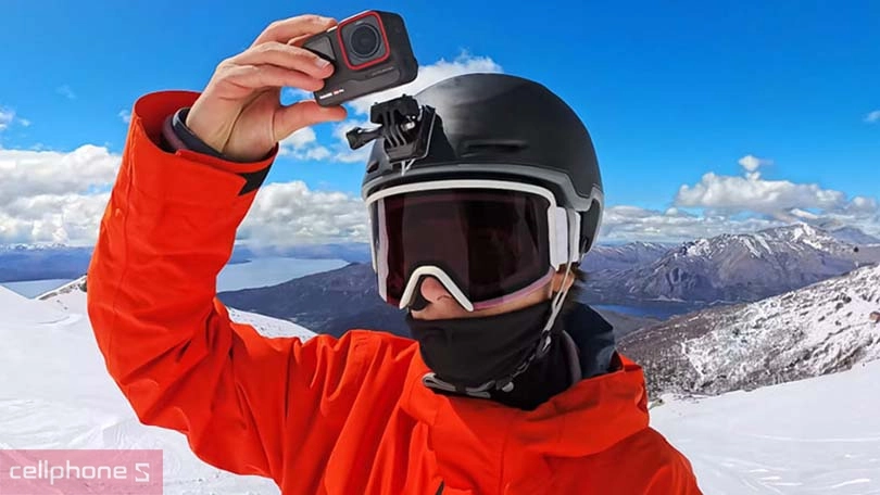 Insta 360 ACE Pro bao gồm chân đế thông minh Insta 360 ACE Pro bao gồm chân đế thông minh