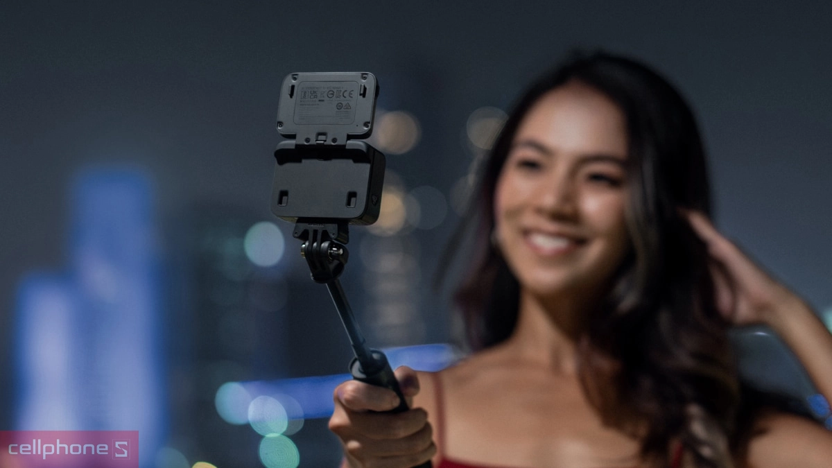 Khả năng lưu trữ của camera hành trình Insta 360 Ace Pro 2 Flash Print Bundle