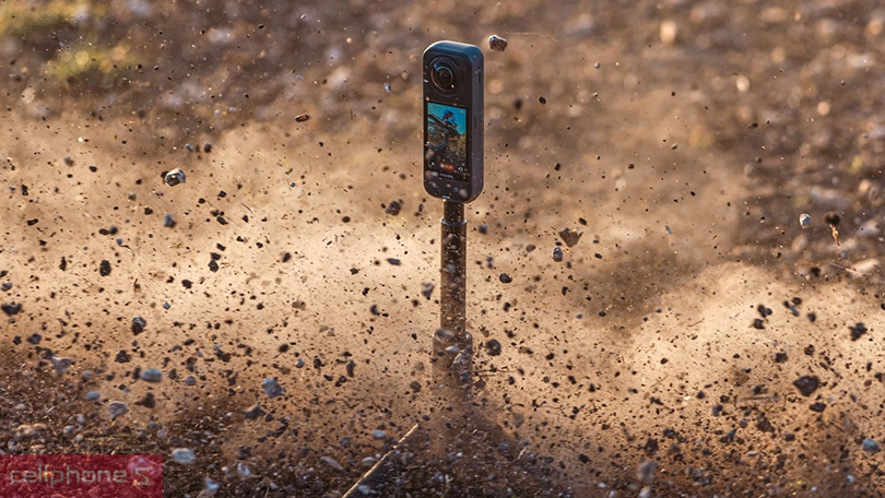 Thiết kế camera hành trình Insta360 X5