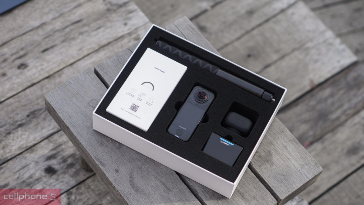 Kết nối đa dạng Camera hành trình Insta360 X4 Air Standard