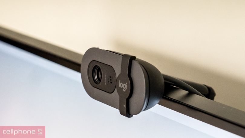 Camera hội nghị Logitech Brio 100 1080p Full HD – Nâng cấp chất lượng buổi họp