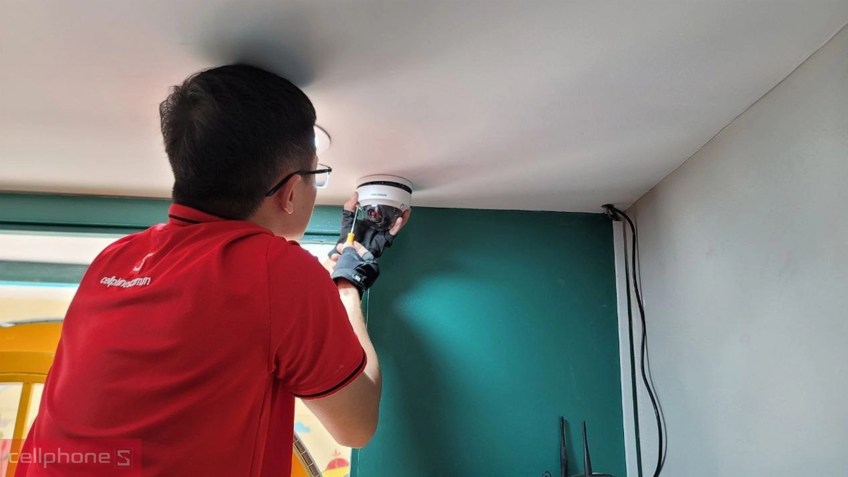 Đặt mua camera quán cà phê giá tốt, chính hãng ngay tại CellphoneS