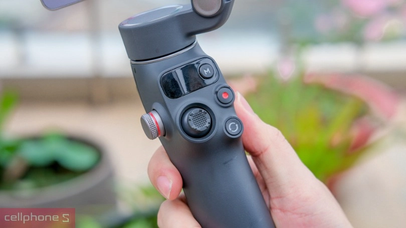 DJI Osmo Mobile 7 Pro với thiết kế chịu tải trọng lớn DJI Osmo Mobile 7 Pro với thiết kế chịu tải trọng lớn