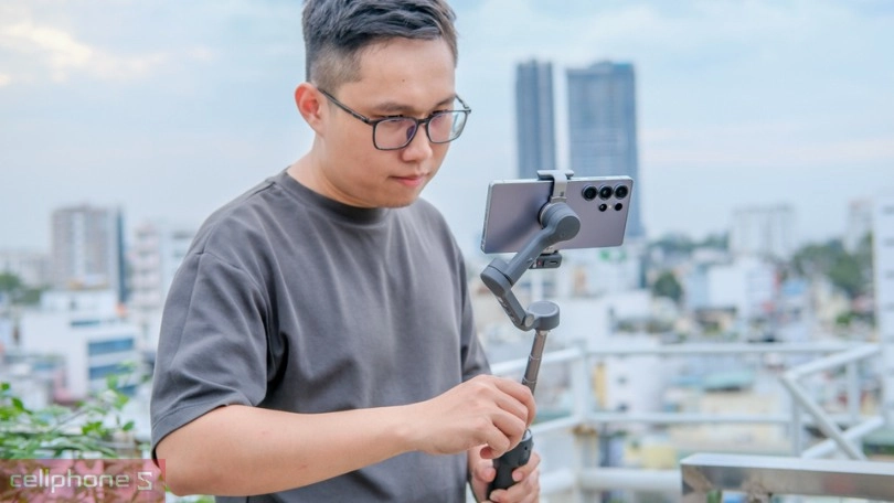Tay cầm chống rung DJI OM 7 Pro – Trợ lý quay chụp tuyệt hảo, ổn định từng khung hình