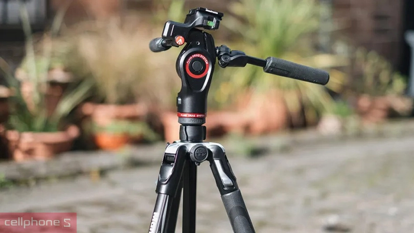 Cột trung tâm tripod là bộ phận quan trọng của tripod Cột trung tâm tripod là bộ phận quan trọng của tripod