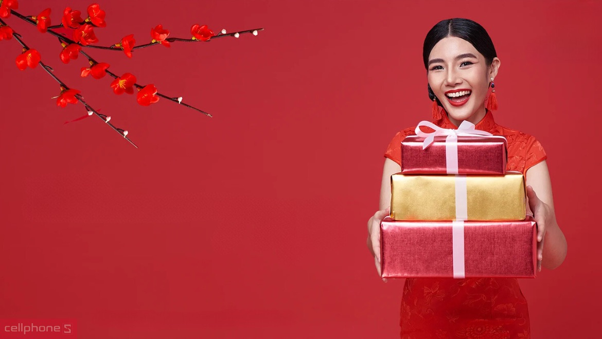 Trước khi tặng quà tết biếu sếp cần lưu ý gì