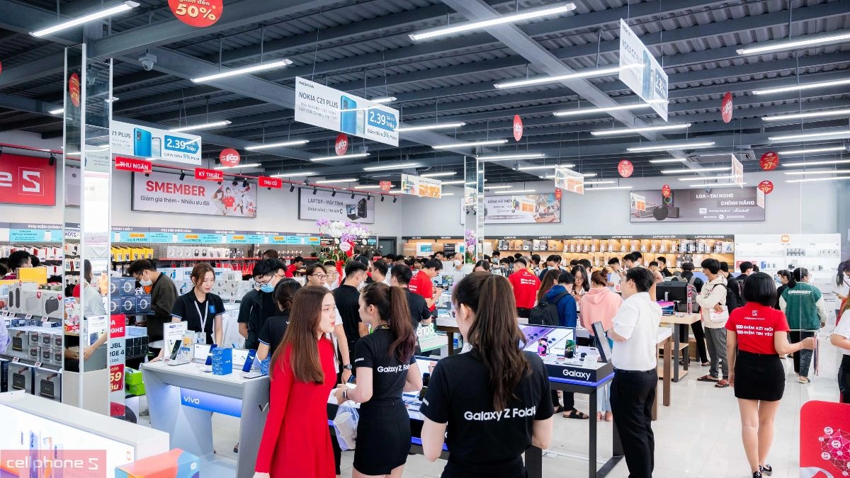 Cửa hàng điện thoại, laptop CellphoneS Nghệ An kinh doanh gì?