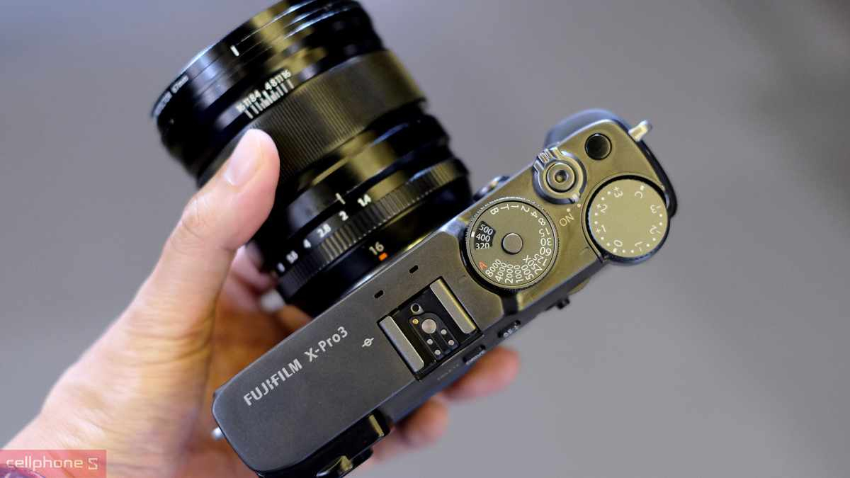 Cửa hàng điện thoại CellphoneS Quảng Bình kinh doanh gì?