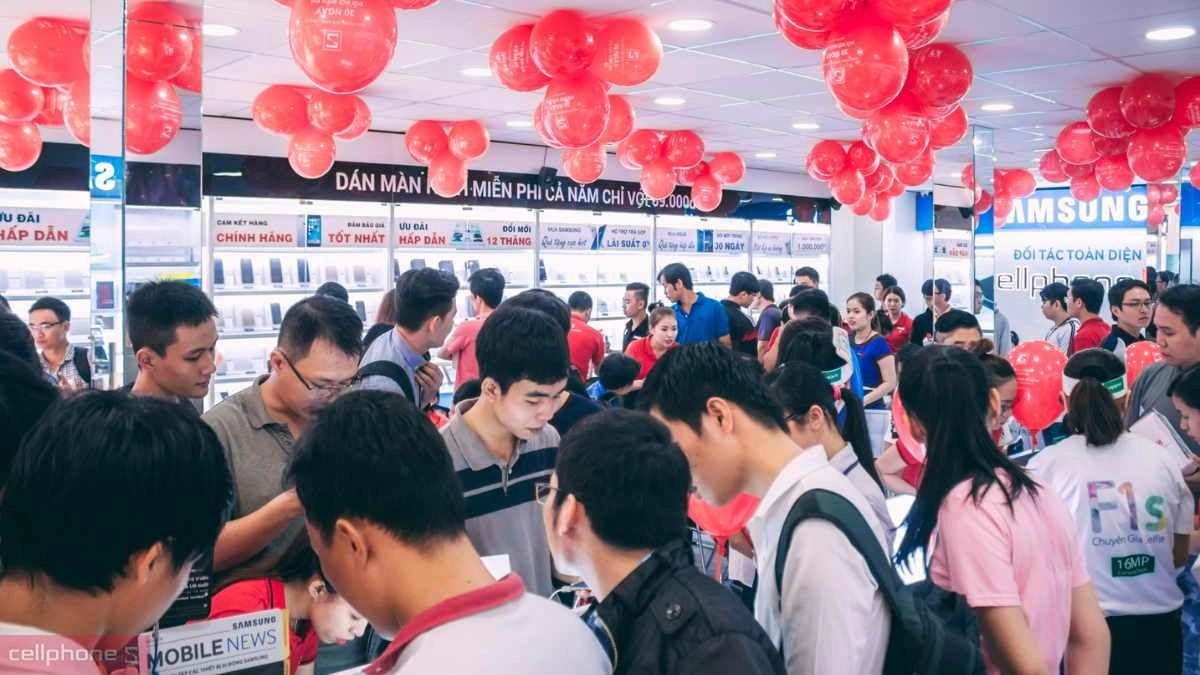 Tại sao nên mua hàng tại CellphoneS Quảng Bình?