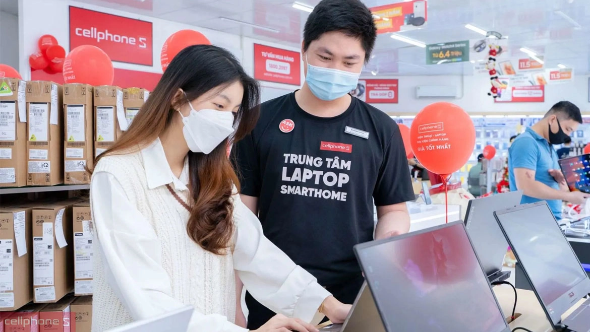 Cửa hàng điện thoại, laptop CellphoneS Sóc trăng kinh doanh laptop