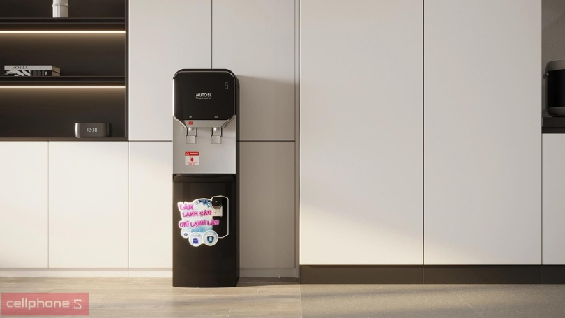 Sản phẩm Điện lạnh bao gồm máy nước nóng lạnh