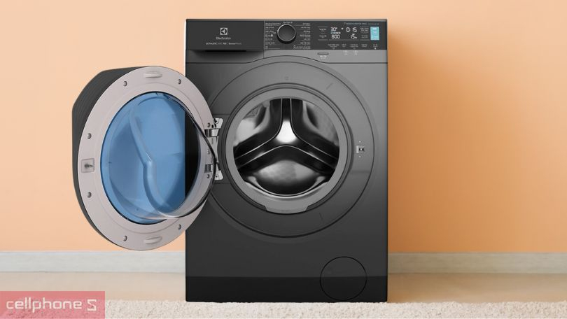 Công nghệ UltraMix giúp giặt sạch sâu, hoàn toàn không cặn giặt tẩy trên máy giặt quần áo electrolux