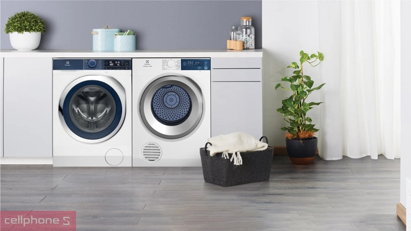 Máy sấy quần áo Electrolux