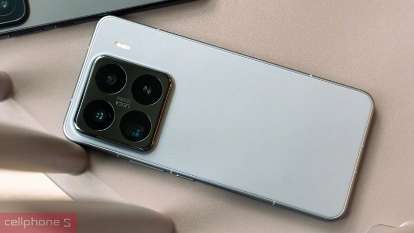 điện thoại Xiaomi 15 mới nhất của hãng mới ra mắt vào 3/2025